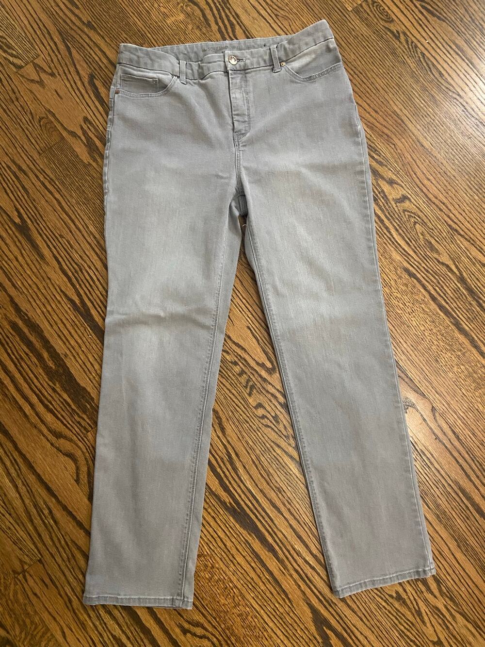 Chico’s “the SO LIFTING SLIM LEG” gray jeans in size 1.5